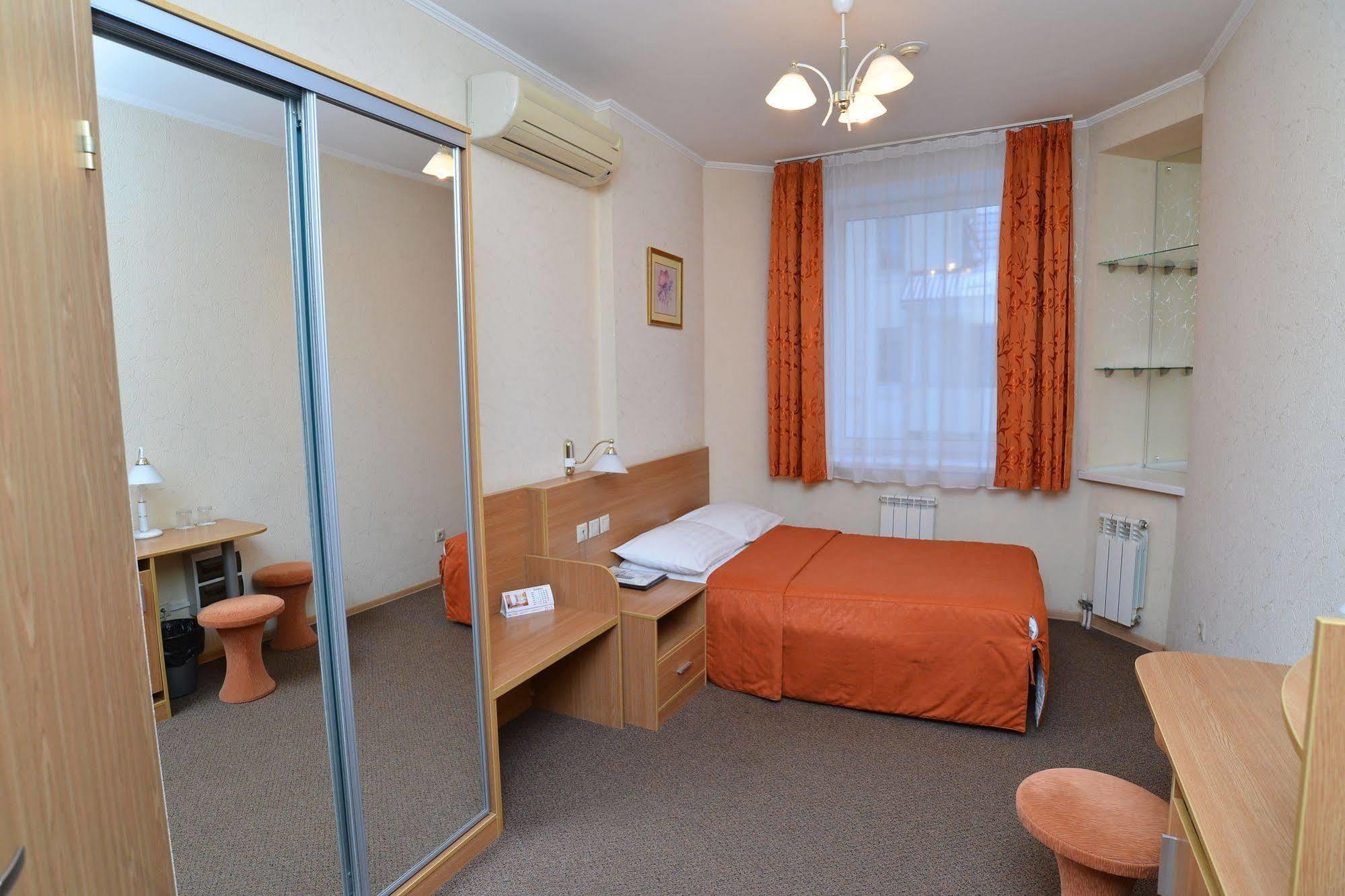 Eurohotel Southern Ekaterinburg Dış mekan fotoğraf